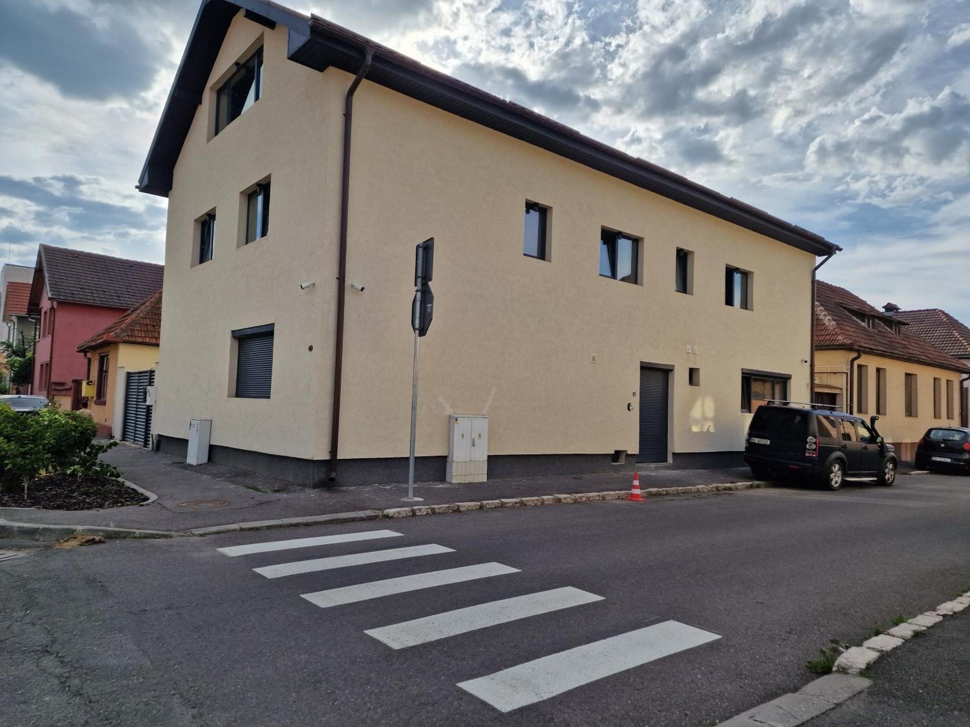 Rokebea Luxury Lägenhet Braşov Exteriör bild